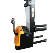 Штабелер самоходный 2,0 т 3,0 м TOR CDD2030-WSL Li-ion (сопровождаемый)